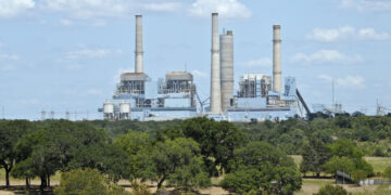 Texas Cities Struggle to Quit Coal Power as Demand Rises and Market Incentives Favor Fossil Fuels