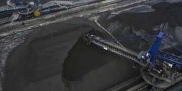 China is Awash With Coal as Import Surge Adds to Mining Boom